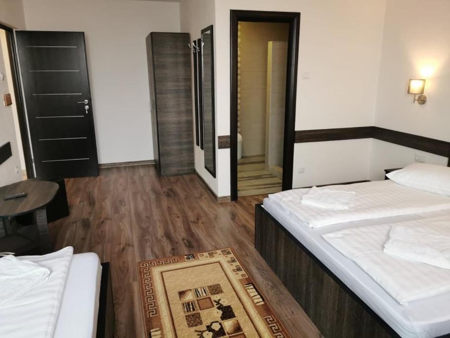 Hotel Tranzit Odorheiu Secuiesc Εξωτερικό φωτογραφία
