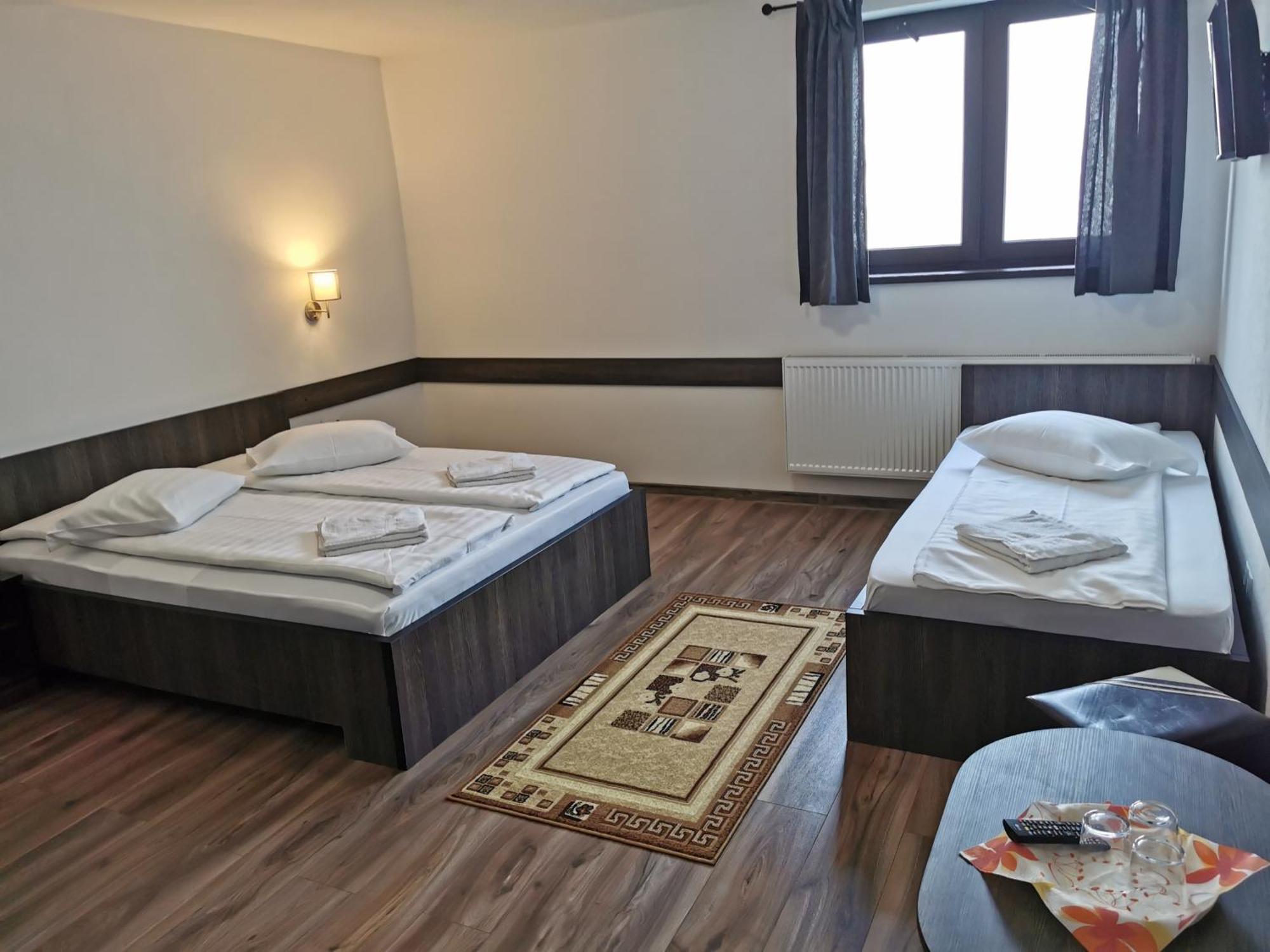 Hotel Tranzit Odorheiu Secuiesc Εξωτερικό φωτογραφία