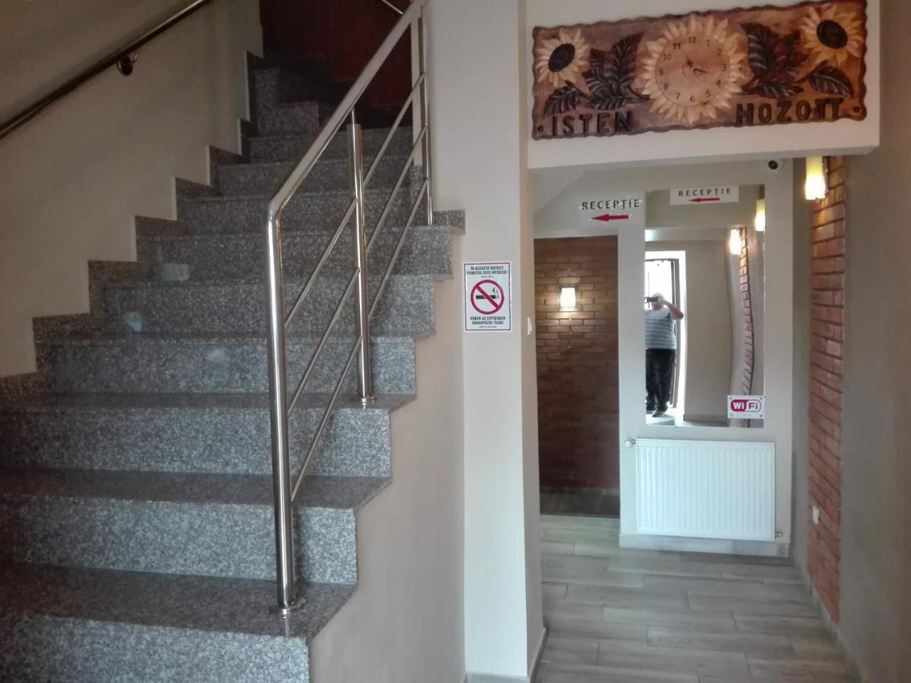 Hotel Tranzit Odorheiu Secuiesc Εξωτερικό φωτογραφία